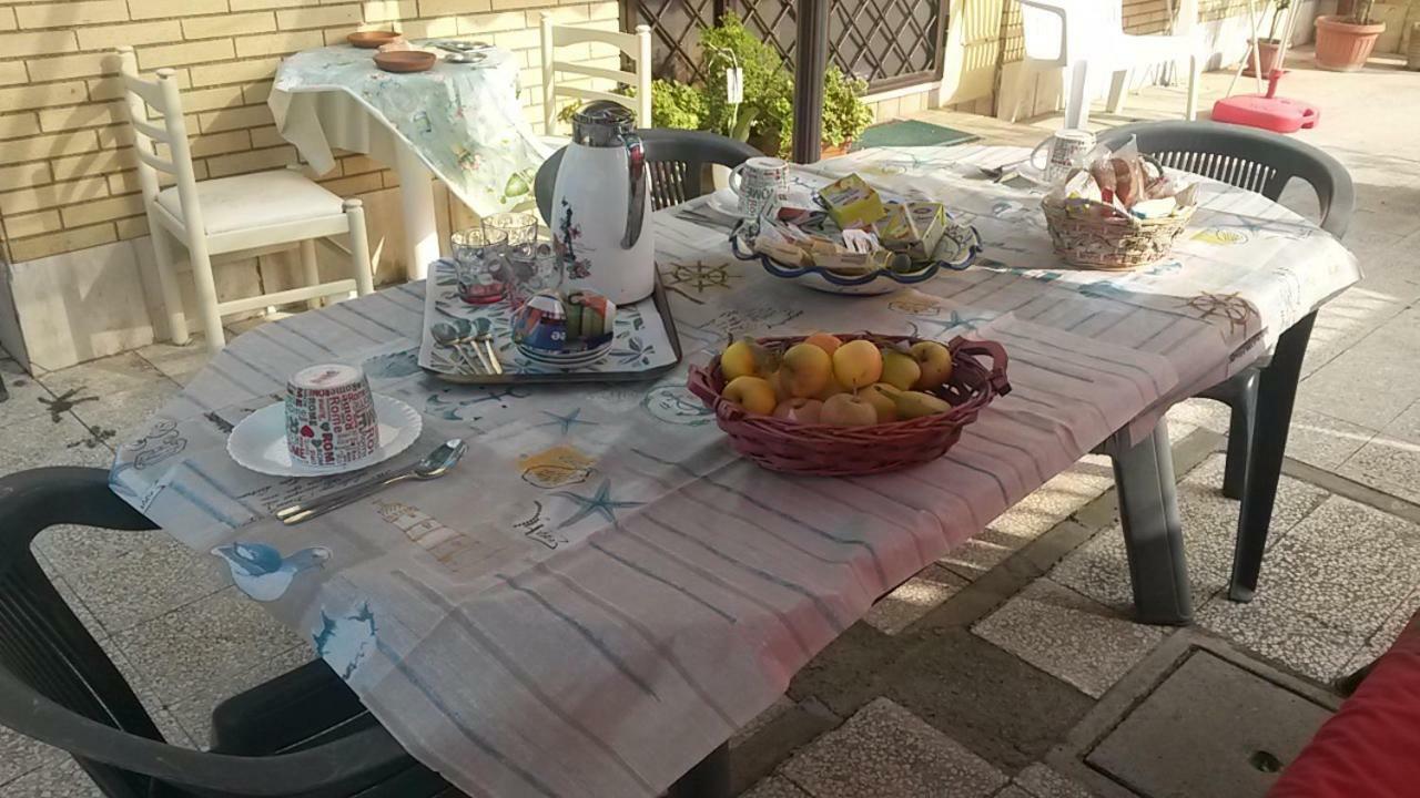 B&B Si Sta Bene Остия Антика Екстериор снимка