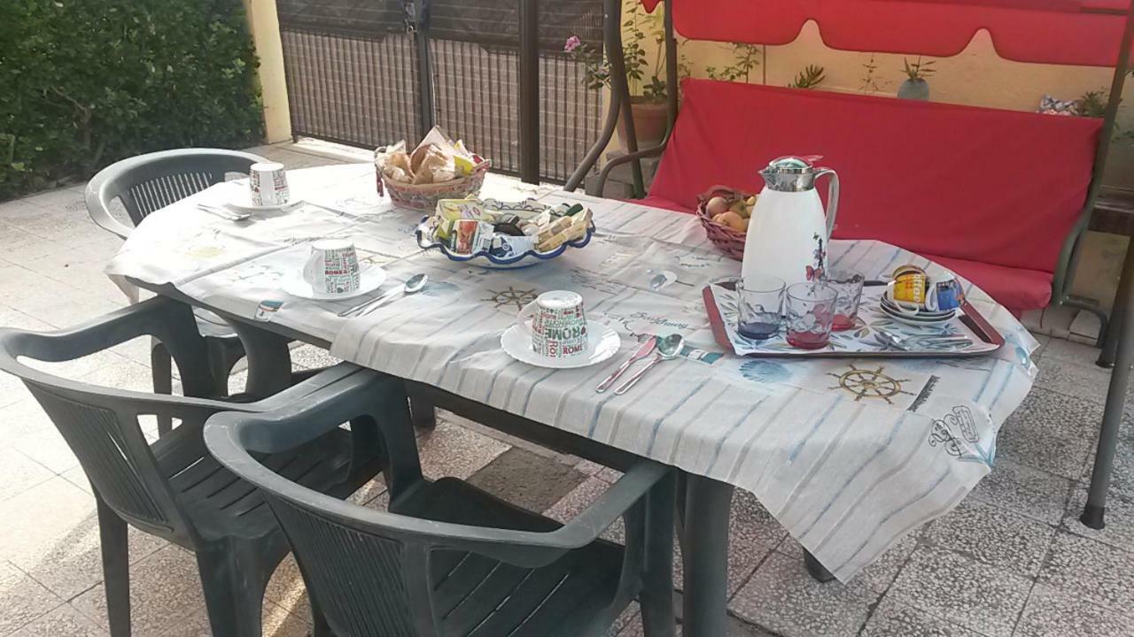 B&B Si Sta Bene Остия Антика Екстериор снимка