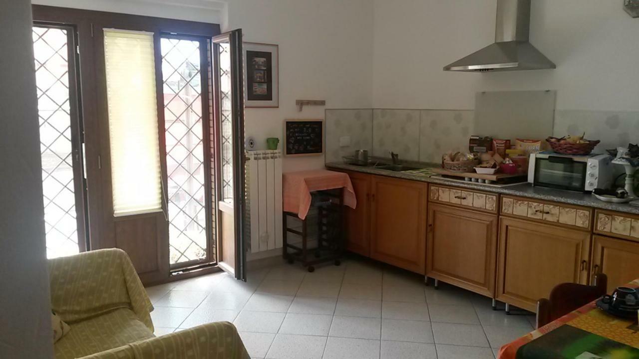 B&B Si Sta Bene Остия Антика Екстериор снимка